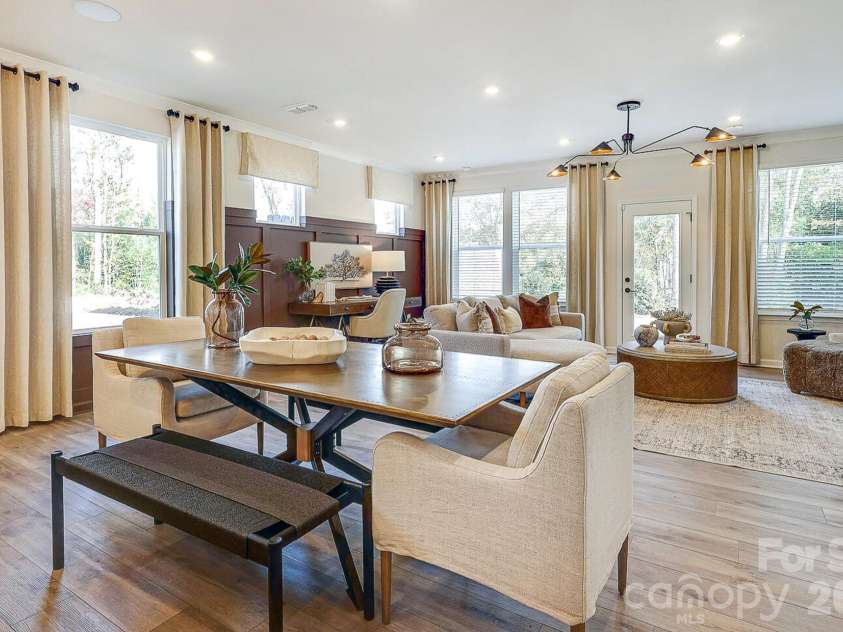 2007 Bayou Trace Drive, Charlotte, NC 28262.  MLS# CAR4382736, YatesRealty ID 22420. 