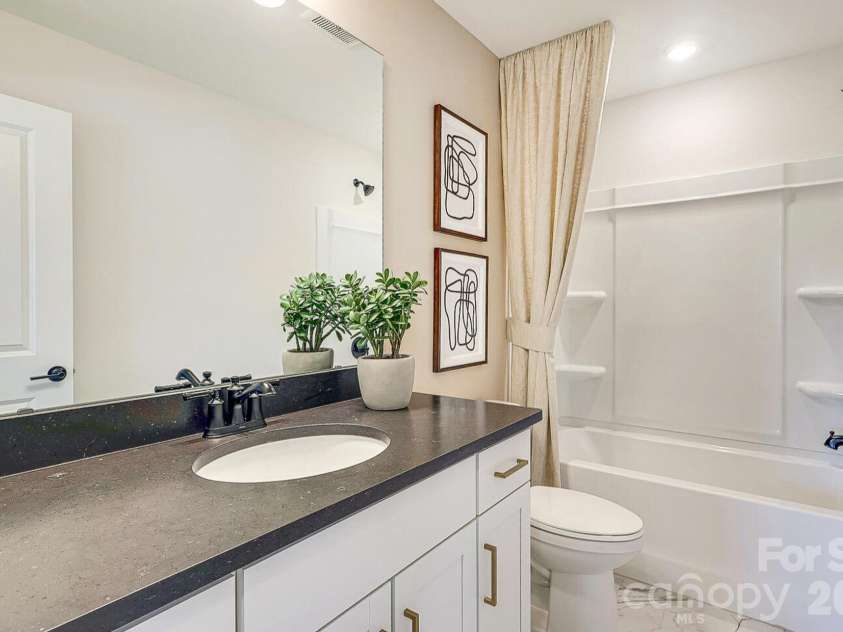 2007 Bayou Trace Drive, Charlotte, NC 28262.  MLS# CAR4382736, YatesRealty ID 22420. 