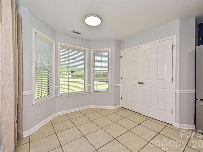 4922 Alexis Drive, Indian Trail, NC 28079.  MLS# CAR4382552, YatesRealty ID 22421. Dining Area