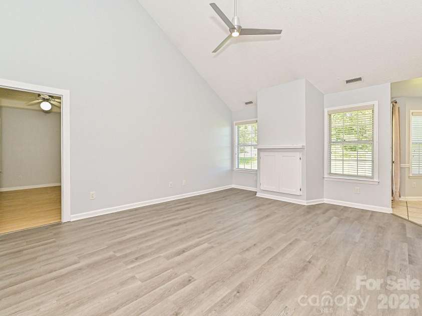 4922 Alexis Drive, Indian Trail, NC 28079.  MLS# CAR4382552, YatesRealty ID 22421. Great Room
