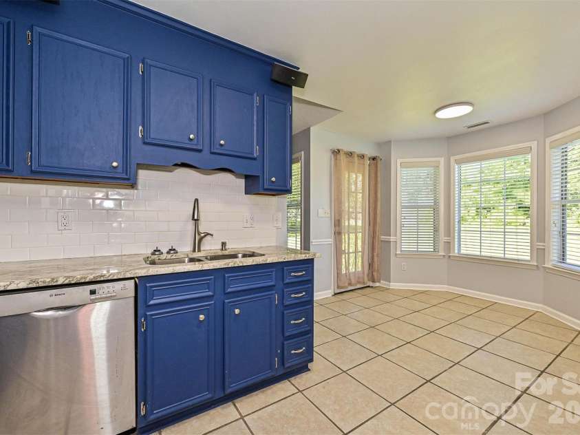 4922 Alexis Drive, Indian Trail, NC 28079.  MLS# CAR4382552, YatesRealty ID 22421. Kitchen