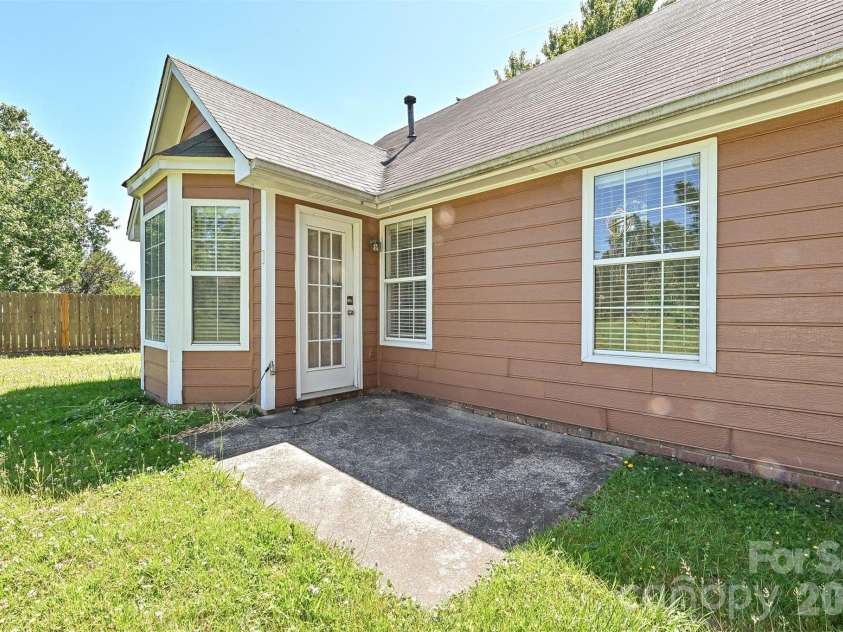4922 Alexis Drive, Indian Trail, NC 28079.  MLS# CAR4382552, YatesRealty ID 22421. Patio