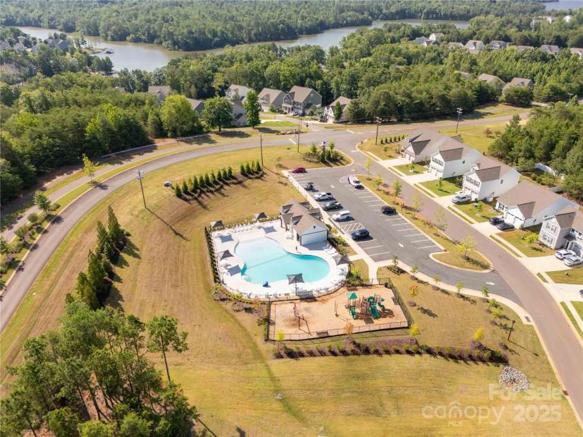 5244 Admirals Landing, Lancaster, SC 29720.  MLS# CAR4272342, YatesRealty ID 22422. 