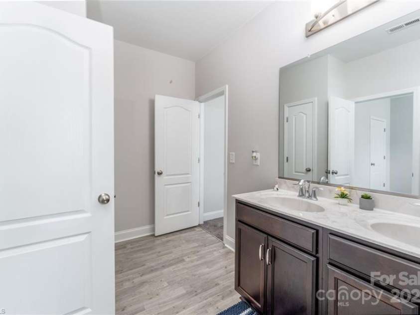 2110 Owls View Lane, Colfax, NC 27235.  MLS# CAR4275703, YatesRealty ID 22423. 