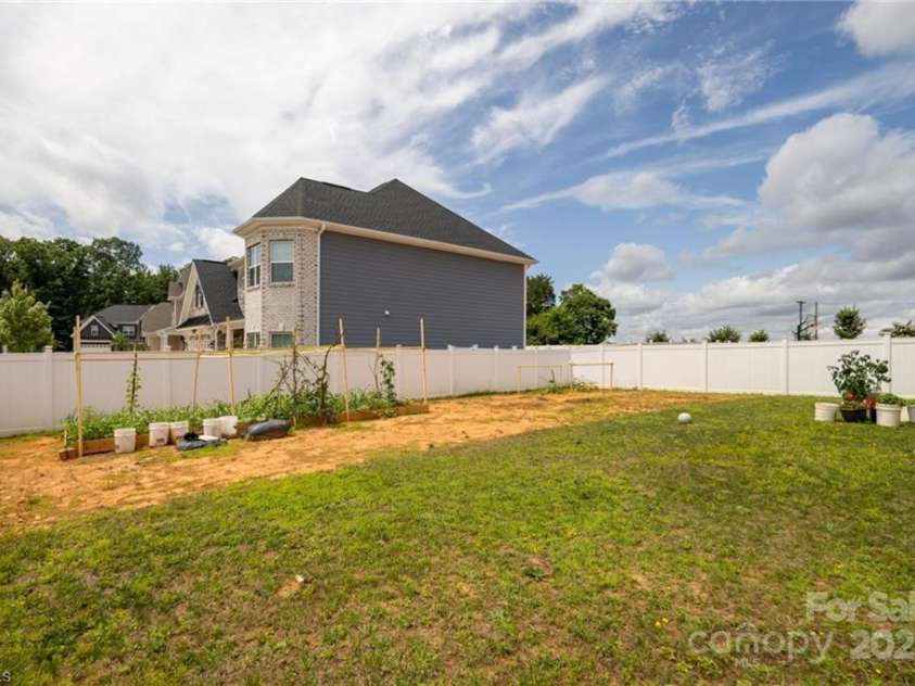 2110 Owls View Lane, Colfax, NC 27235.  MLS# CAR4275703, YatesRealty ID 22423. 