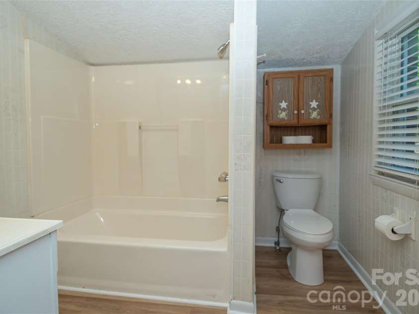 3036 Flat Gap Road, Valdese, NC 28690.  MLS# CAR4382777, YatesRealty ID 22424. 