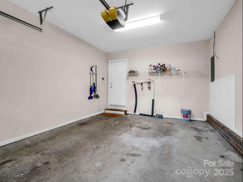 175 Sundance Drive, Rutherfordton, NC 28139.  MLS# CAR4274340, YatesRealty ID 22427. 