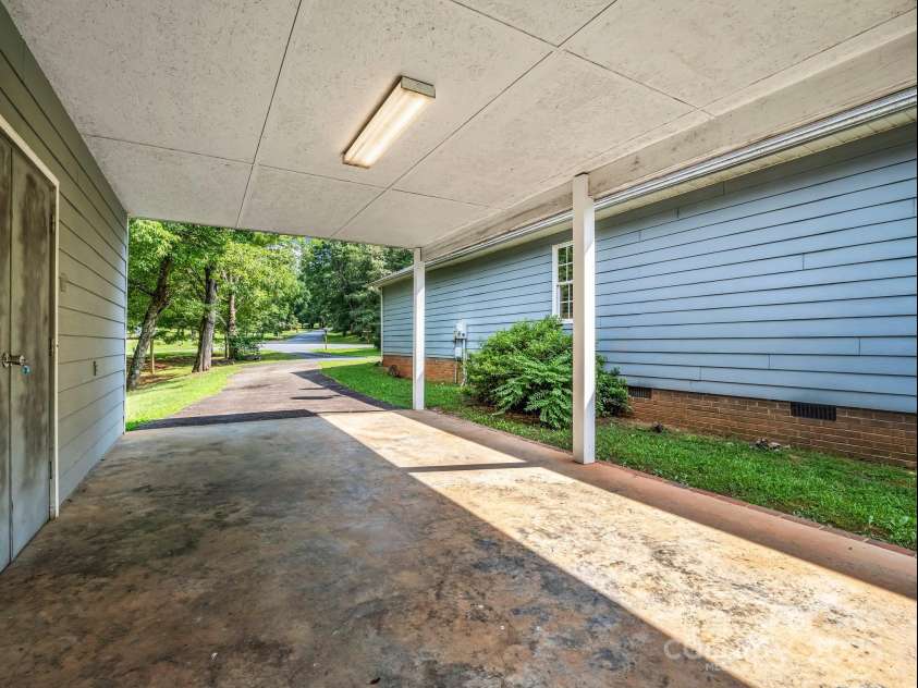 175 Sundance Drive, Rutherfordton, NC 28139.  MLS# CAR4274340, YatesRealty ID 22427. 