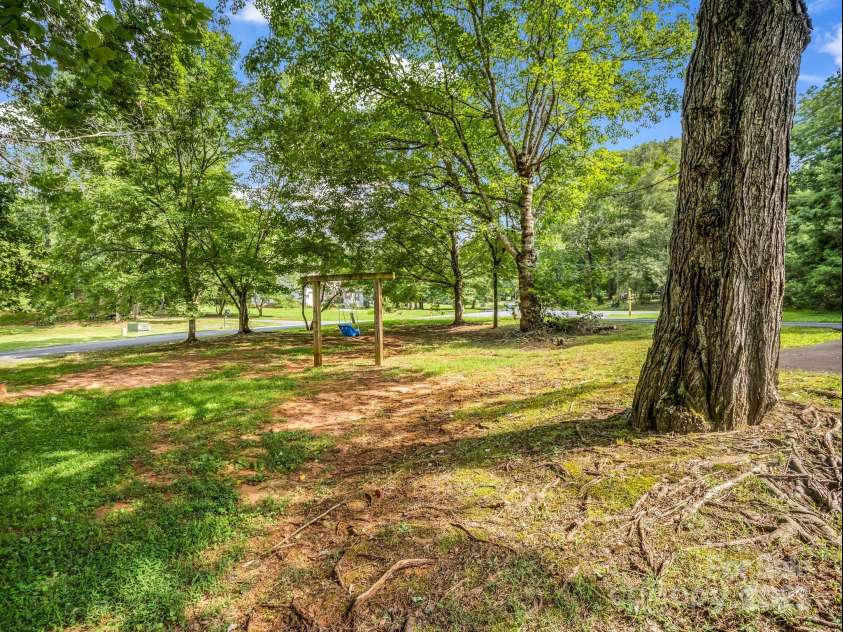 175 Sundance Drive, Rutherfordton, NC 28139.  MLS# CAR4274340, YatesRealty ID 22427. 
