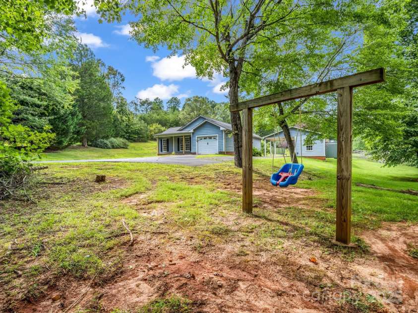 175 Sundance Drive, Rutherfordton, NC 28139.  MLS# CAR4274340, YatesRealty ID 22427. 