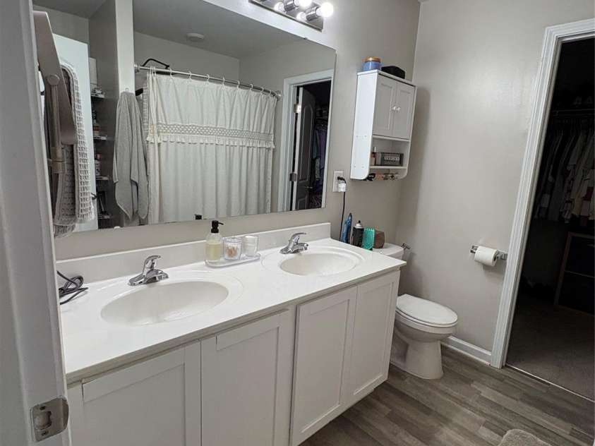 2212 Pinnacle View Drive, Kings Mountain, NC 28086.  MLS# CAR4382564, YatesRealty ID 22428. 