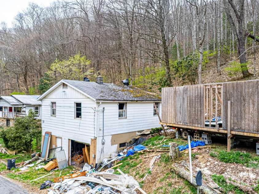 2828 Chandler Creek Road, Mars Hill, NC 28754.  MLS# CAR4364224, YatesRealty ID 22429. 