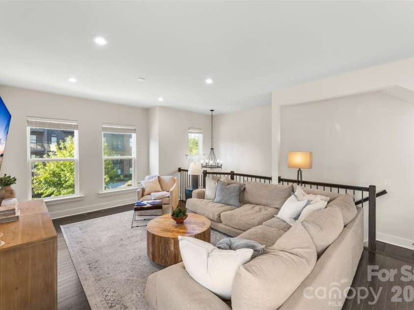 2856 Grand Union Way, Charlotte, NC 28209.  MLS# CAR4309756, YatesRealty ID 2243. 