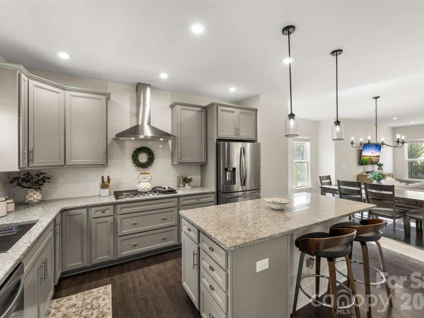 2856 Grand Union Way, Charlotte, NC 28209.  MLS# CAR4309756, YatesRealty ID 2243. 