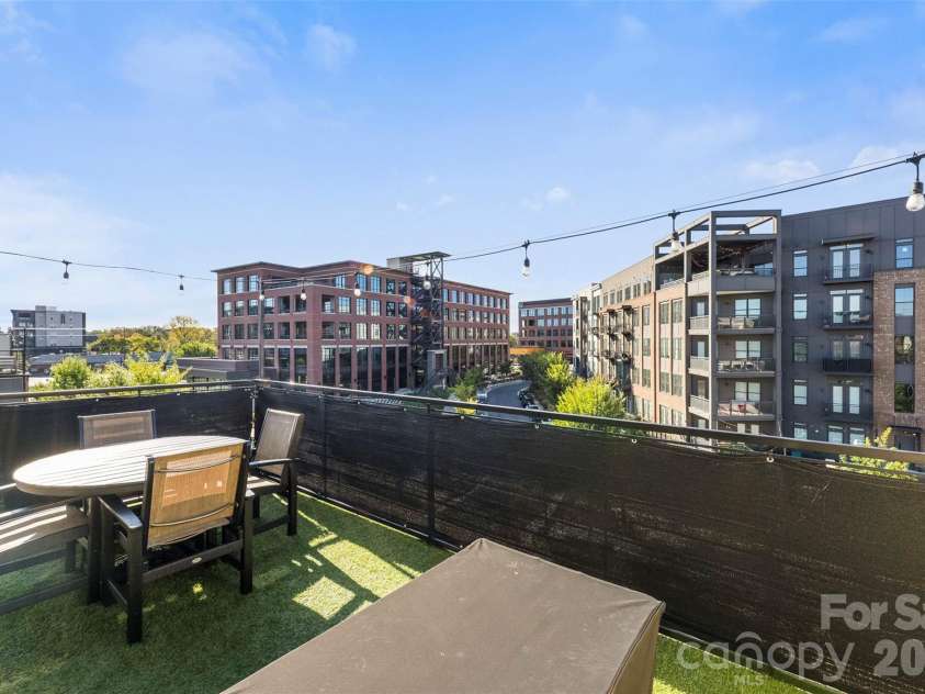 2856 Grand Union Way, Charlotte, NC 28209.  MLS# CAR4309756, YatesRealty ID 2243. 