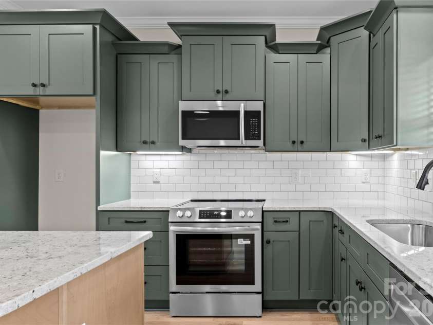 273 Stonybrook Drive, Lexington, NC 27295.  MLS# CAR4377314, YatesRealty ID 22431. 