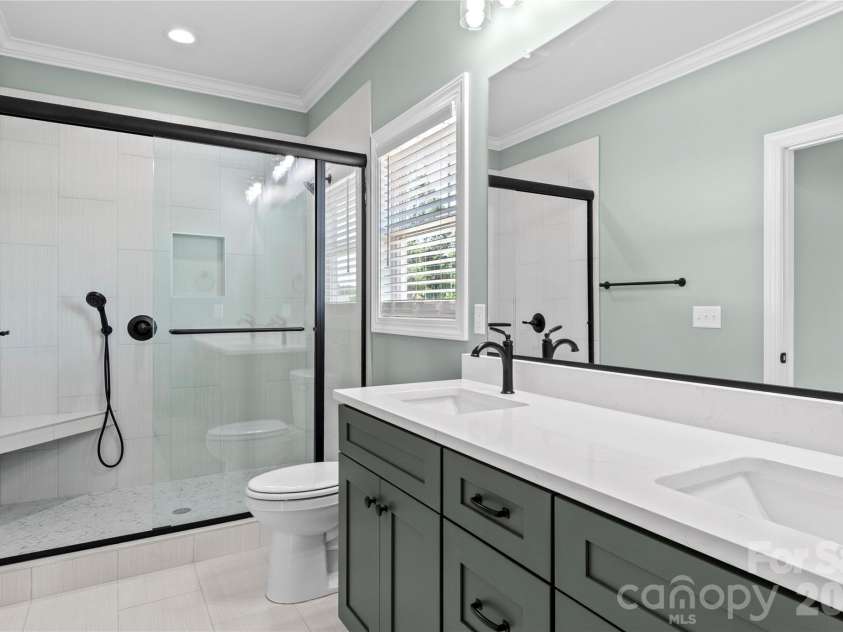 273 Stonybrook Drive, Lexington, NC 27295.  MLS# CAR4377314, YatesRealty ID 22431. 