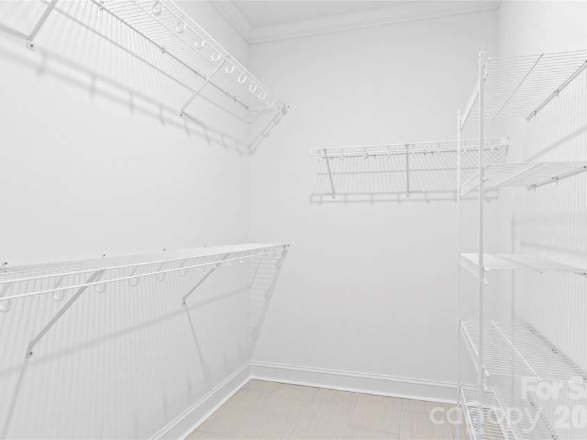 273 Stonybrook Drive, Lexington, NC 27295.  MLS# CAR4377314, YatesRealty ID 22431. 