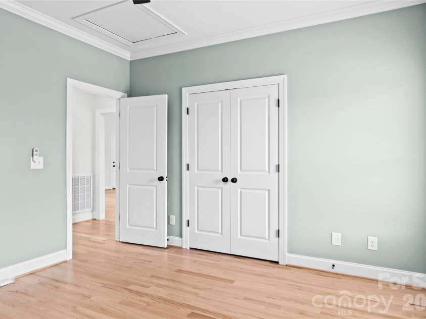 273 Stonybrook Drive, Lexington, NC 27295.  MLS# CAR4377314, YatesRealty ID 22431. 