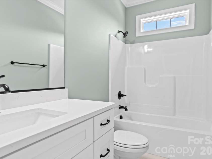 273 Stonybrook Drive, Lexington, NC 27295.  MLS# CAR4377314, YatesRealty ID 22431. 