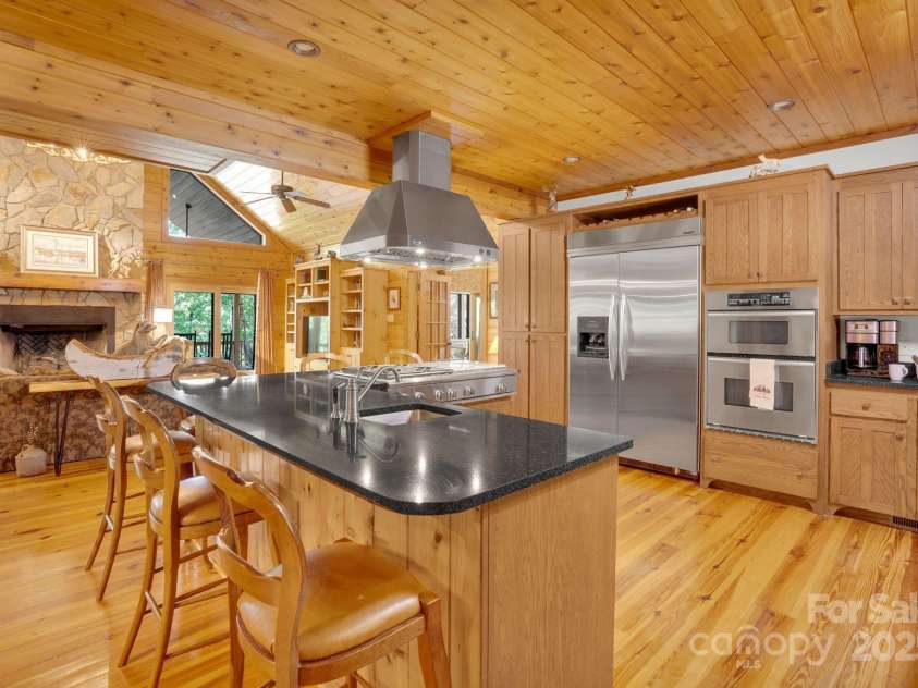 210 Big Rock Road, Blacksburg, SC 29702.  MLS# CAR4271039, YatesRealty ID 22432. 