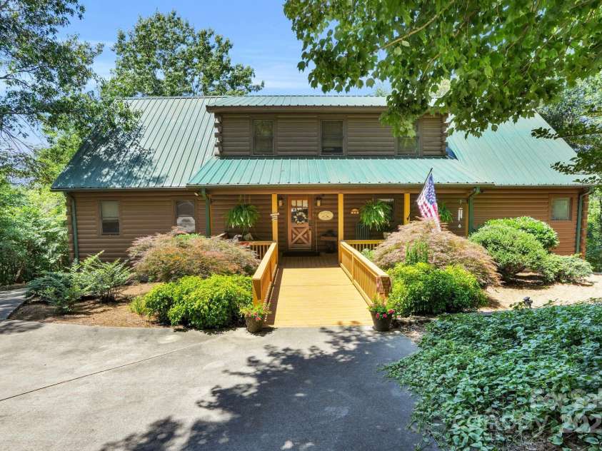 210 Big Rock Road, Blacksburg, SC 29702.  MLS# CAR4271039, YatesRealty ID 22432. 
