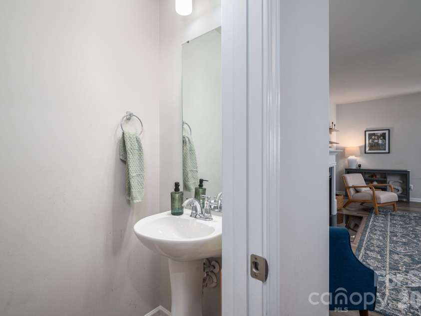 242 Lake George Drive, Shelby, NC 28152.  MLS# CAR4381772, YatesRealty ID 22432. 1/2 bath downstairs