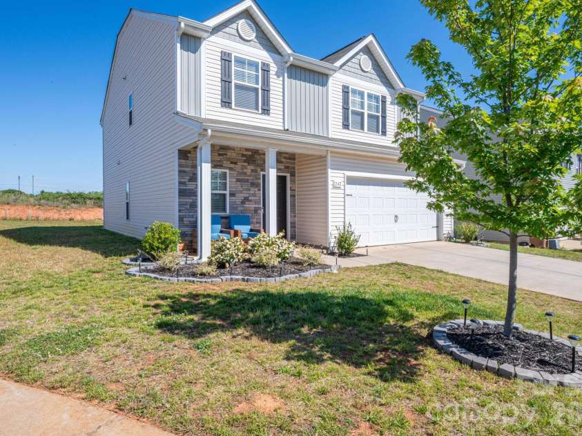 242 Lake George Drive, Shelby, NC 28152.  MLS# CAR4381772, YatesRealty ID 22432. 