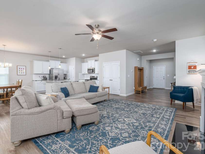242 Lake George Drive, Shelby, NC 28152.  MLS# CAR4381772, YatesRealty ID 22432. 