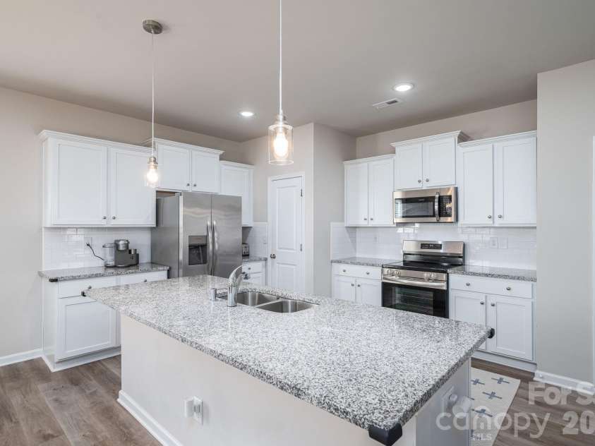 242 Lake George Drive, Shelby, NC 28152.  MLS# CAR4381772, YatesRealty ID 22432. Open concept kitchen/dining/living