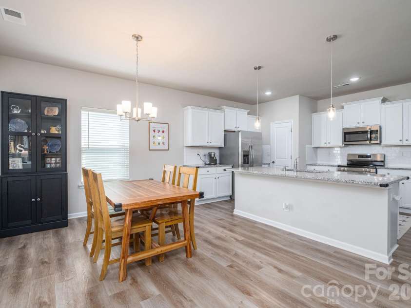 242 Lake George Drive, Shelby, NC 28152.  MLS# CAR4381772, YatesRealty ID 22432. Open concept kitchen/dining/living