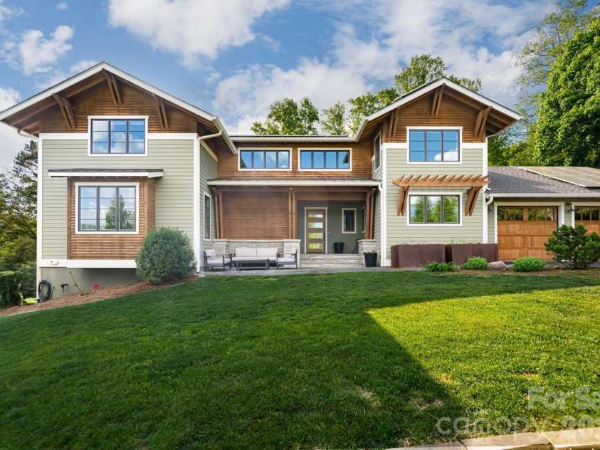 96 Gibson Road, Asheville, NC 28804.  MLS# CAR4346297, YatesRealty ID 22433. 