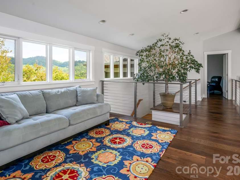 96 Gibson Road, Asheville, NC 28804.  MLS# CAR4346297, YatesRealty ID 22433. Loft with Mountain View