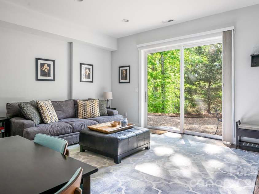 96 Gibson Road, Asheville, NC 28804.  MLS# CAR4346297, YatesRealty ID 22433. Lower Level Apartment