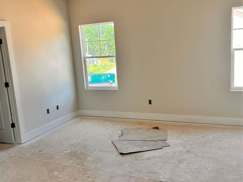 3500 14th Avenue, Hickory, NC 28602.  MLS# CAR4275829, YatesRealty ID 22434. 