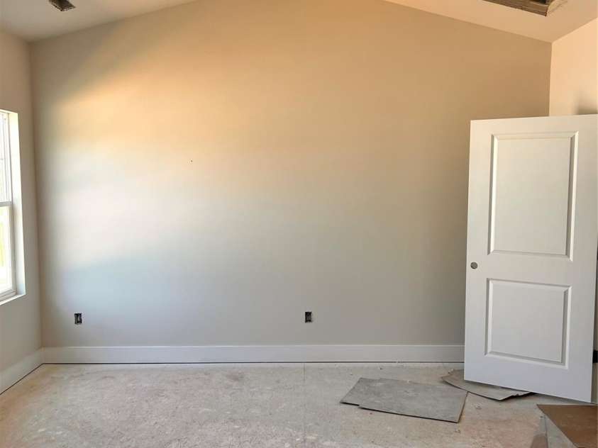 3500 14th Avenue, Hickory, NC 28602.  MLS# CAR4275829, YatesRealty ID 22434. 