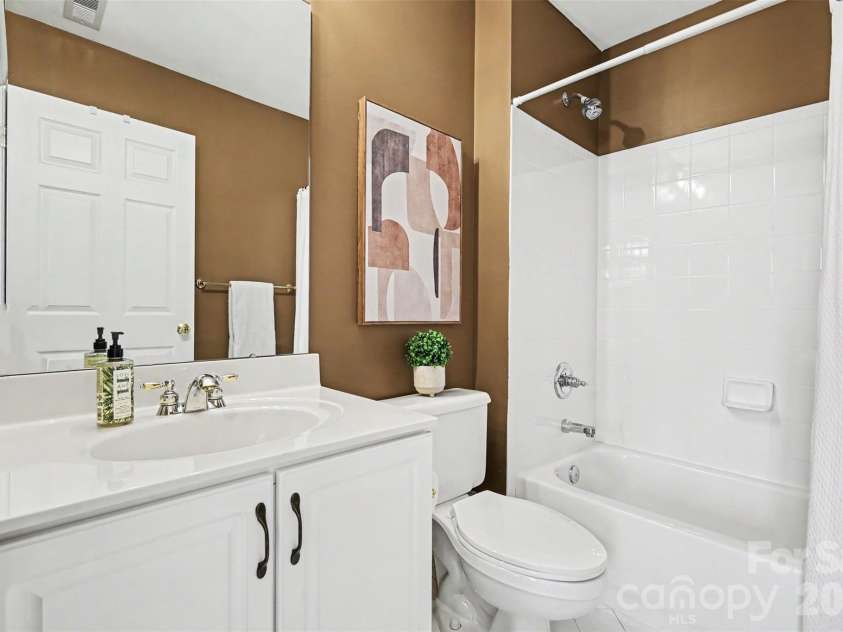 2334 Keara Way, Charlotte, NC 28270.  MLS# CAR4378341, YatesRealty ID 22436. 