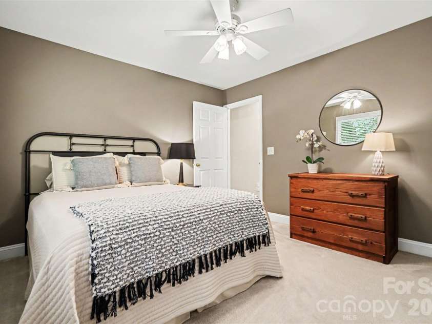 2334 Keara Way, Charlotte, NC 28270.  MLS# CAR4378341, YatesRealty ID 22436. 