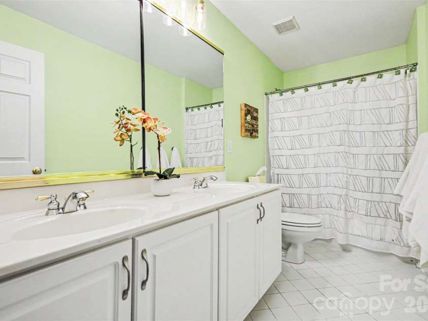 2334 Keara Way, Charlotte, NC 28270.  MLS# CAR4378341, YatesRealty ID 22436. 