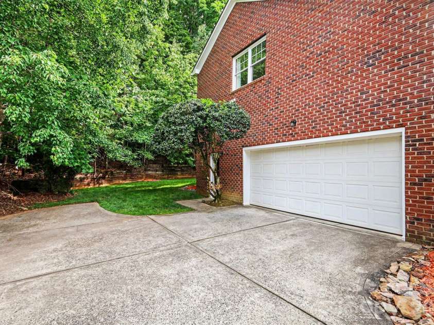 2334 Keara Way, Charlotte, NC 28270.  MLS# CAR4378341, YatesRealty ID 22436. 