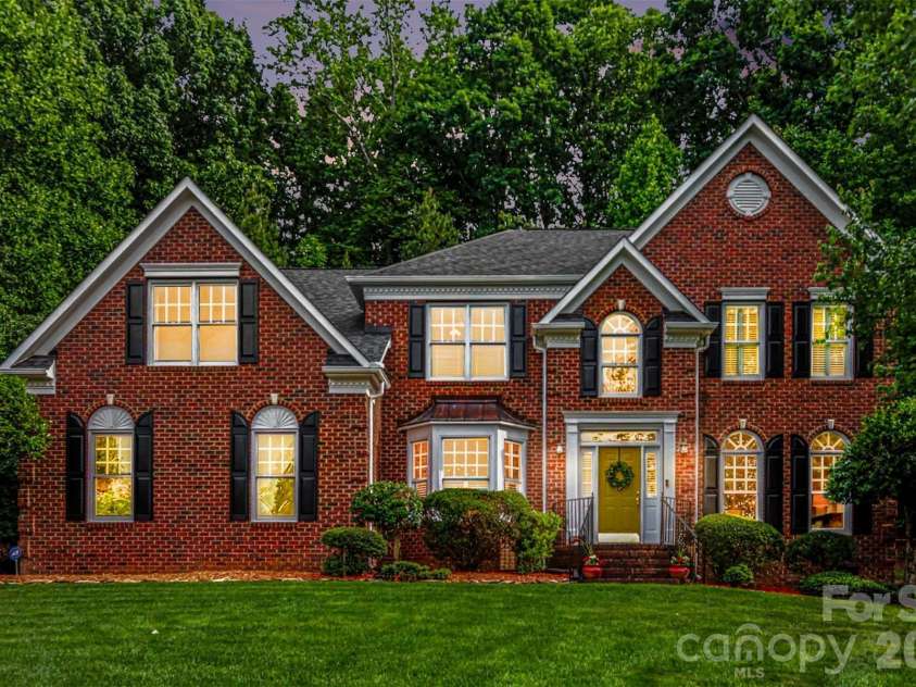 2334 Keara Way, Charlotte, NC 28270.  MLS# CAR4378341, YatesRealty ID 22436. 