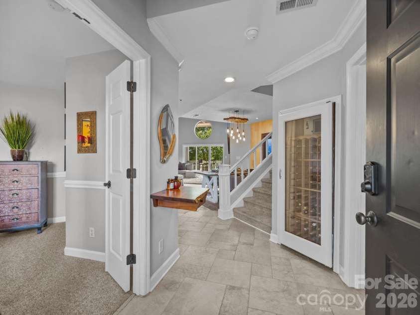 17925 Kings Point Drive, Cornelius, NC 28031.  MLS# CAR4415579, YatesRealty ID 22437. 