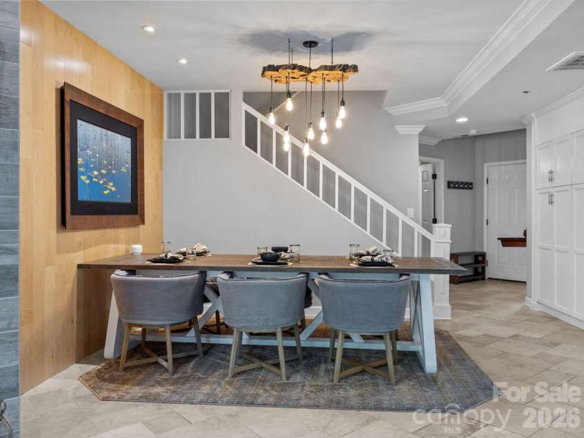 17925 Kings Point Drive, Cornelius, NC 28031.  MLS# CAR4415579, YatesRealty ID 22437. 
