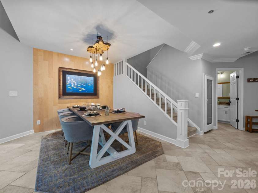 17925 Kings Point Drive, Cornelius, NC 28031.  MLS# CAR4415579, YatesRealty ID 22437. 