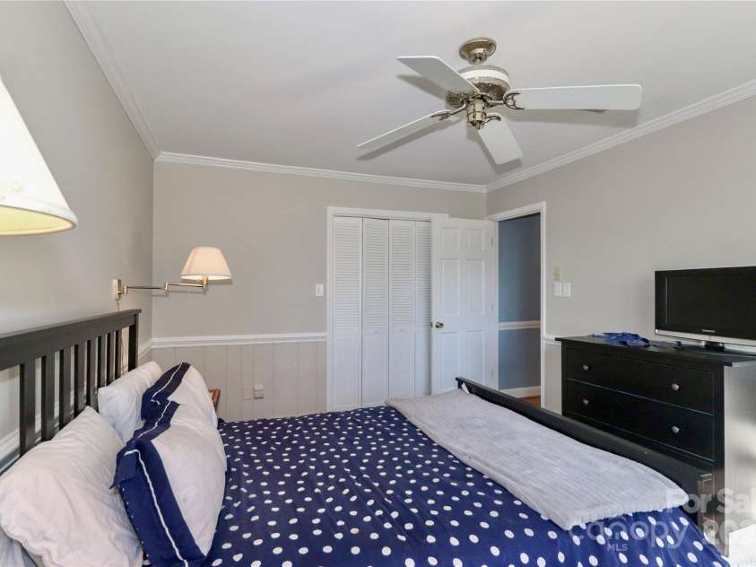 251 Gleneagles Road, Statesville, NC 28625.  MLS# CAR4275751, YatesRealty ID 22437. 