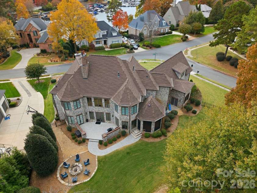 16821 America Cup Road, Cornelius, NC 28031.  MLS# CAR4337516, YatesRealty ID 22438. 