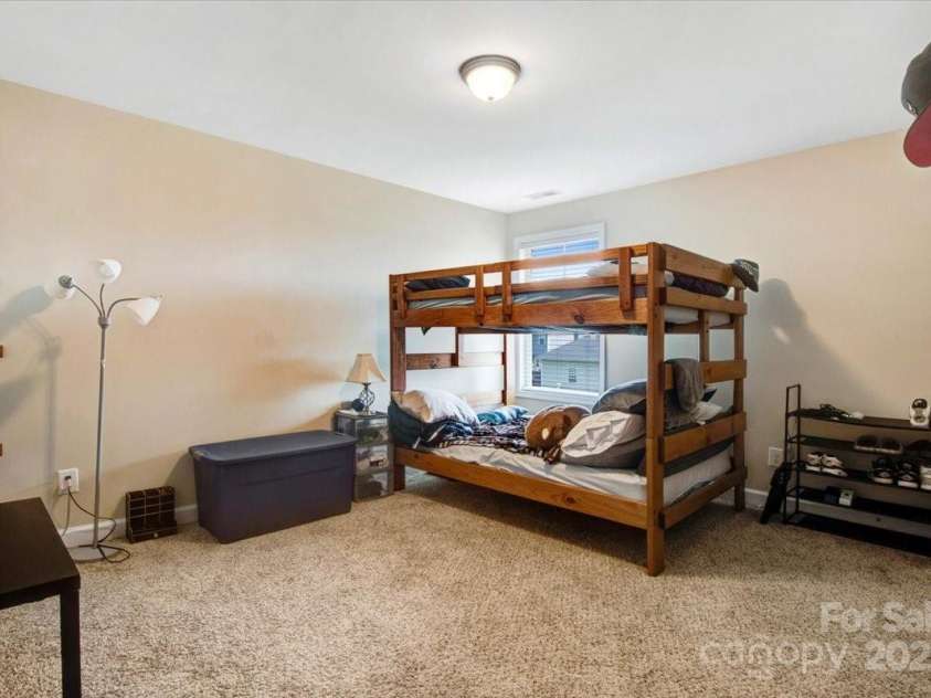 5125 Debut Avenue, Hope Mills, NC 28348.  MLS# CAR4274598, YatesRealty ID 22438. 