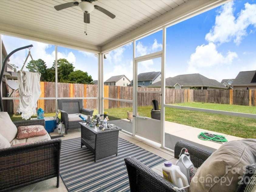 5125 Debut Avenue, Hope Mills, NC 28348.  MLS# CAR4274598, YatesRealty ID 22438. 