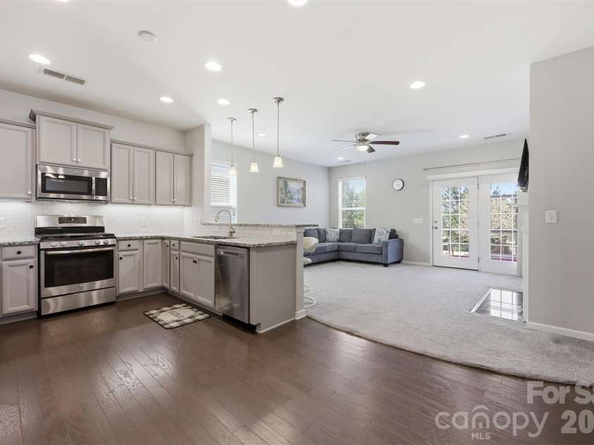 3176 Bridgewater Street, Lancaster, SC 29720.  MLS# CAR4363226, YatesRealty ID 22439. 
