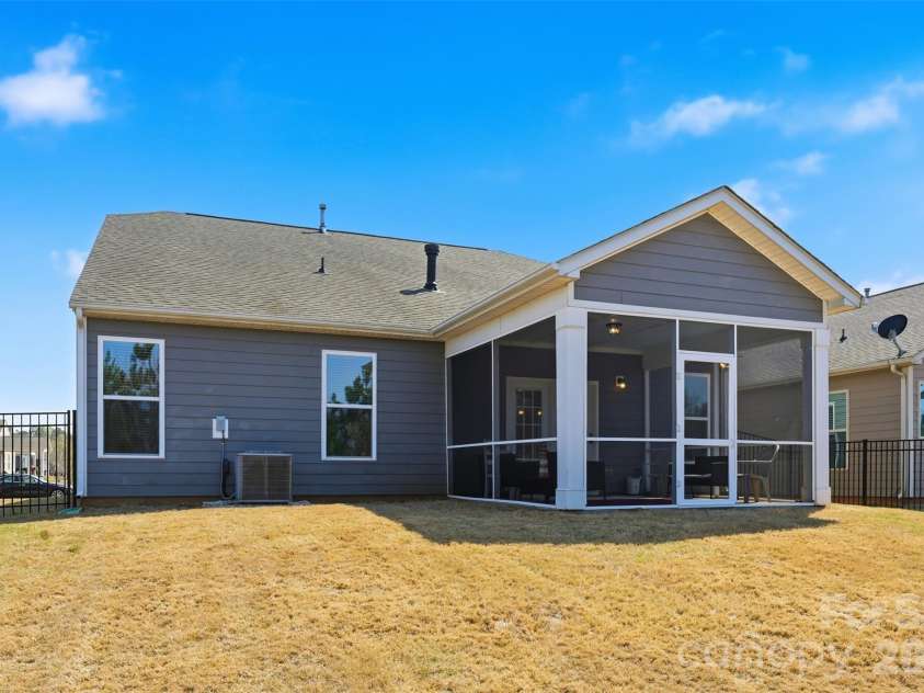 3176 Bridgewater Street, Lancaster, SC 29720.  MLS# CAR4363226, YatesRealty ID 22439. 